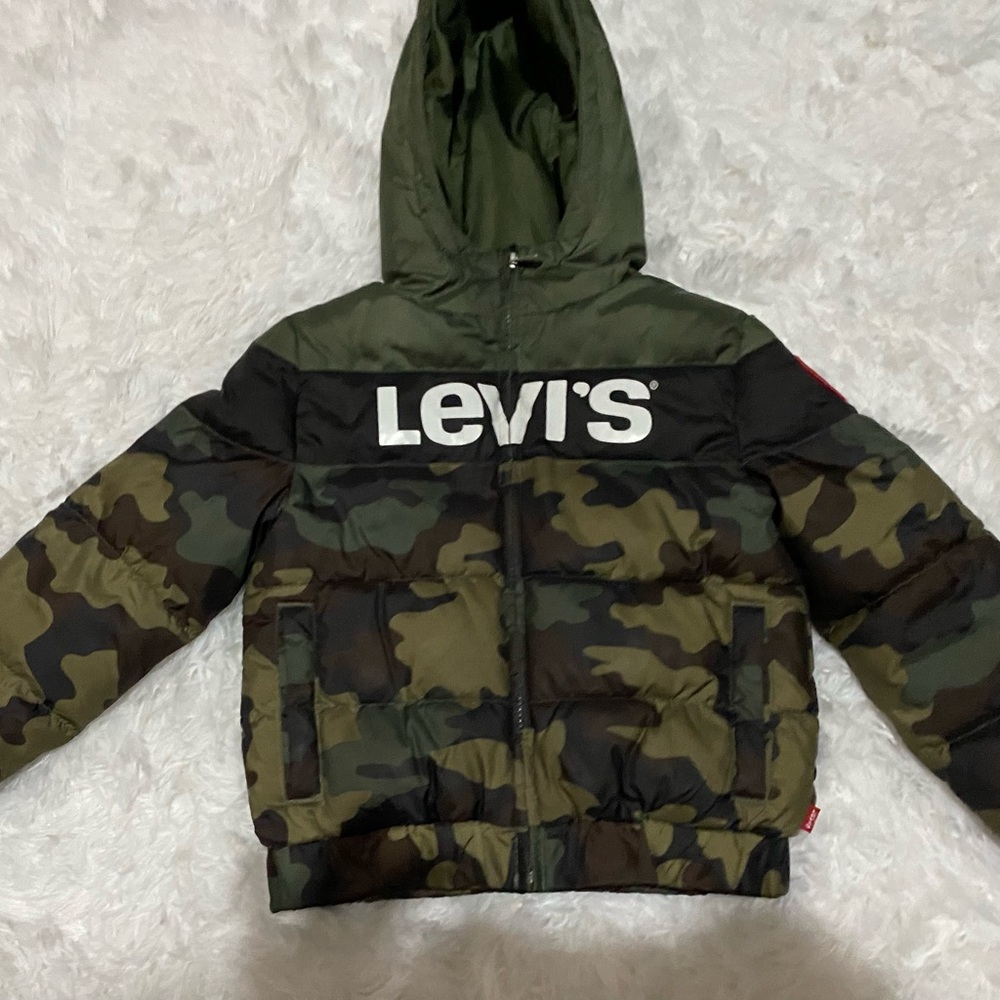 Levi’s Puffer Coat SZ 4T